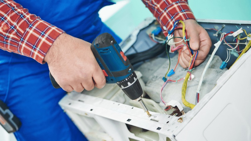 Narlıdere Viessmann Viessmann çamaşır makinesi kart tamiri – Su almama arızası orijinal parça ile giderildi. - Teknik servis örneği